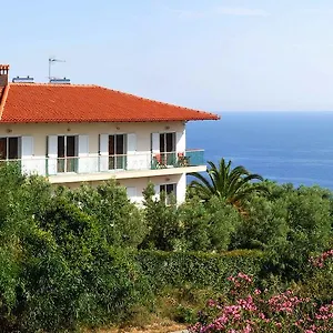Aris , Aya Paraskevi Yunanistan