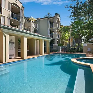 *** Aparthotel Beaches On Wave Street Australia